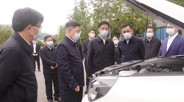 云南省委副书记、省长王予波带队到 尊龙人生就是博首页动力开展调研